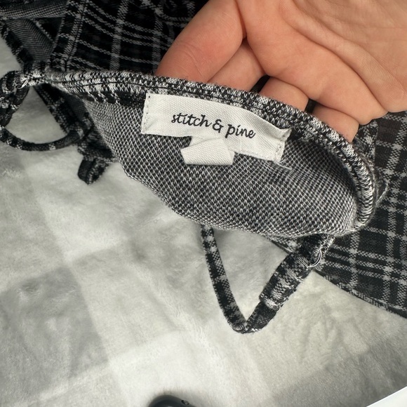 🤍🖤Stitch and pine dress🖤🤍 - Picture 3 of 4